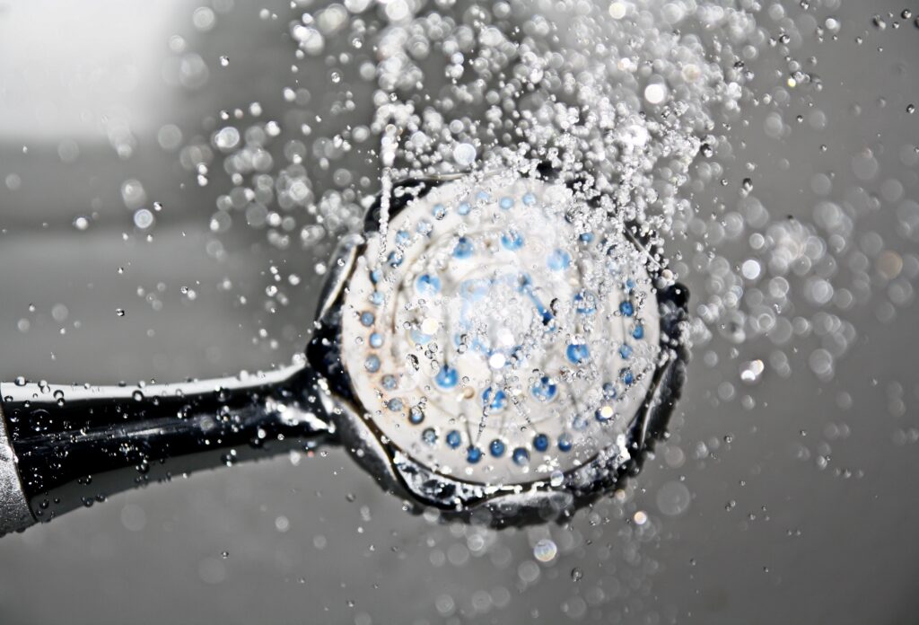 Cold-Showers-Vs.-Hot-Showers:-Which-One's-Right-for-You?-asdawda213